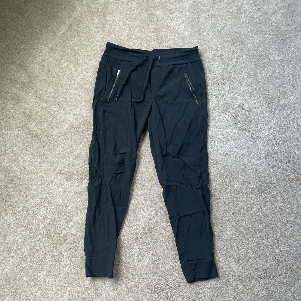 Athleta Trekkie north jogger pants